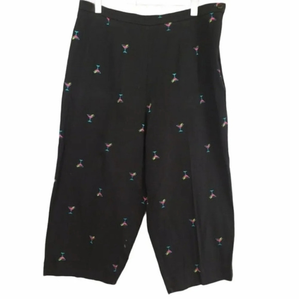 Briggs Casual 14 black capris‎ w/ martini glasses